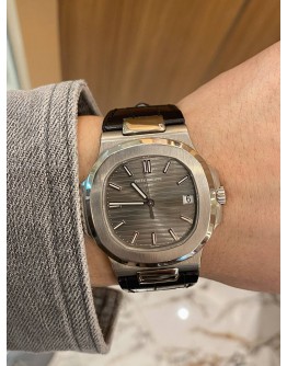 Patek philippe cheap 5711g harga